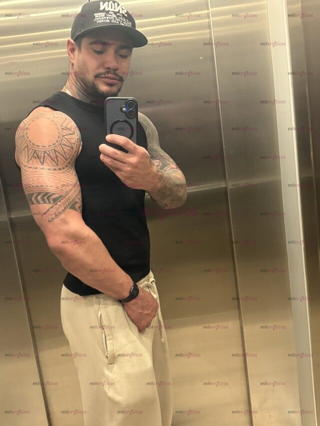 FOTOS DE CUBANO DE VACACIONES EN MÉXICO LISTO PARA TALADRARTE TU CULO $$$