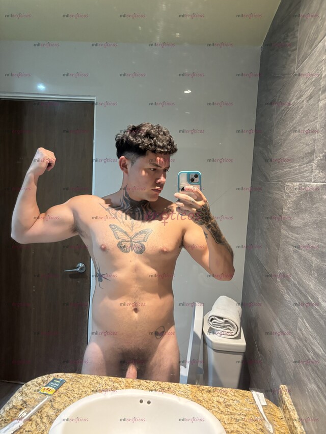 FOTOS DE JOVEN MORBOSO TATUADO, VAMOS A PASARLA RICO ESCRÍBEME