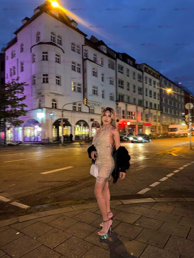 FOTOS DE KARLA HEMOSA CHICA TRANS REAL SEXY Y ELEGANTE CON LA NATURALIDAD QUE TE GUSTA