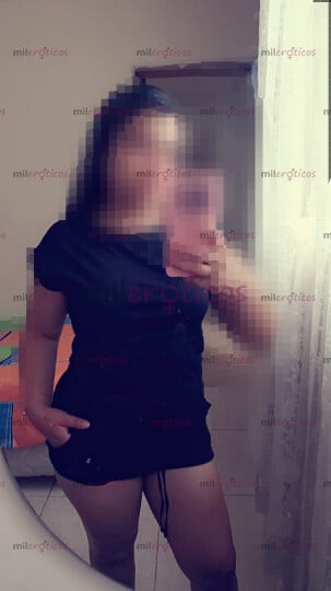 FOTOS DE CHICA 25 PARA UN RATO RICO , DISPUESTA A COMPLACERTE