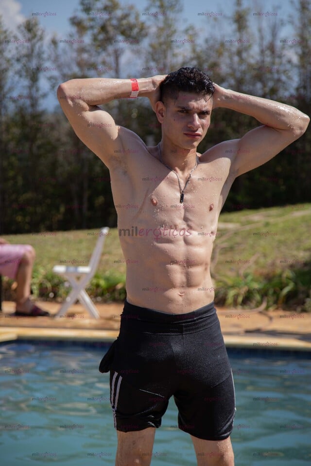 FOTOS DE HOMBRE BIEN DOTADO BIEN COMPLACIENTE VERGON MORBOSO