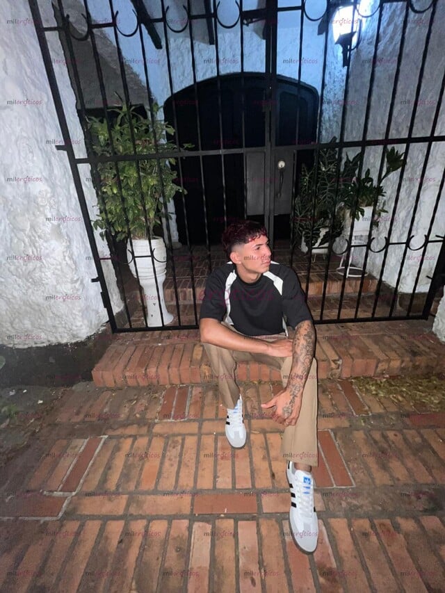 FOTOS DE ALEJANDRO,EL PLACER DE LOS DIOSES GAY,FULL LECHERO Y ARRECHO.