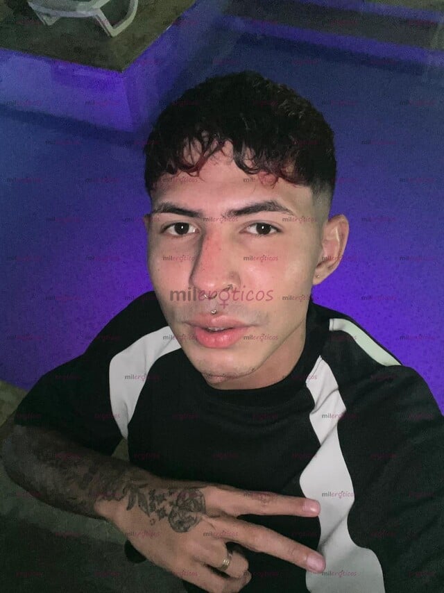 FOTOS DE ALEJANDRO,EL PLACER DE LOS DIOSES GAY,FULL LECHERO Y ARRECHO.