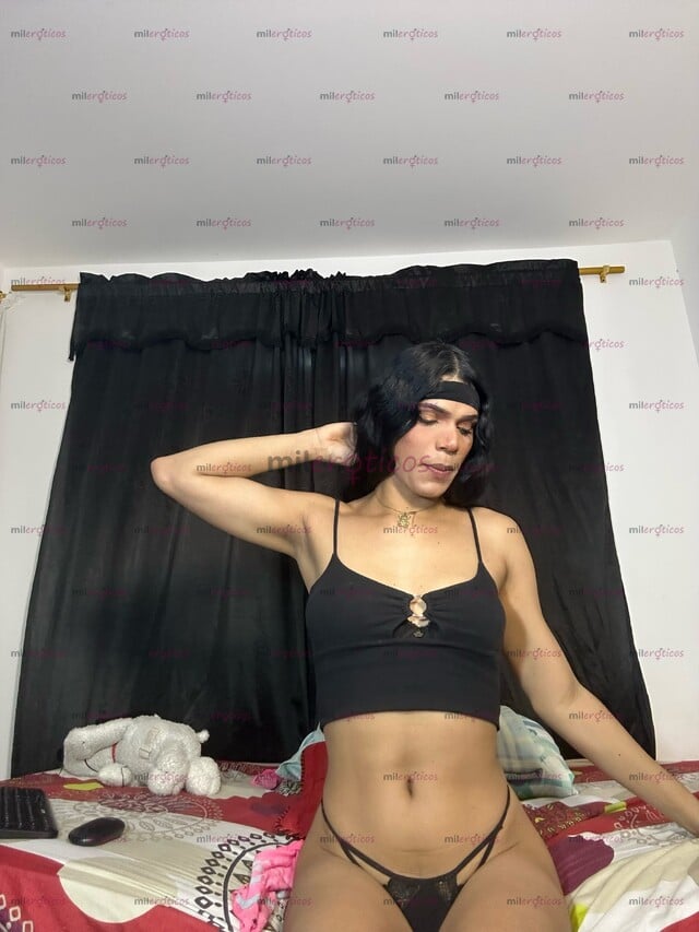 FOTOS DE HOLA SOY MÍA NOVOA Y VENGO A CUMPLIR TUS SUEÑOS Y FANTASÍAS