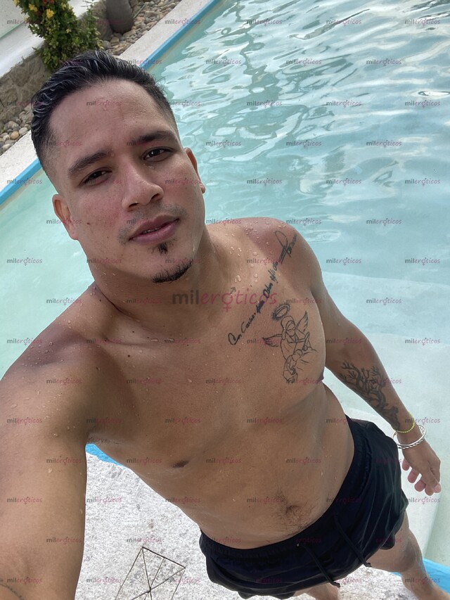 FOTOS DE MACHO ACTIVO COLOMBIANO DE VISITA CON MUCHAS GANAS. DE PARTIR CULO