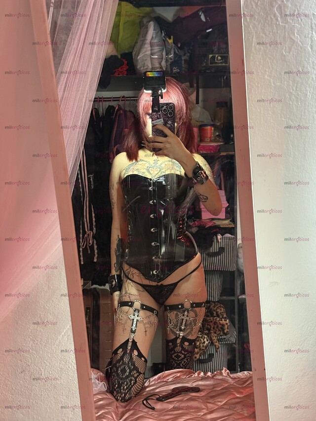 FOTOS DE TU ÁNGEL GÓTICA, LUCY. SENSUALIDAD Y PERVERSIÓN. DELICADA Y PROVOCATIVA