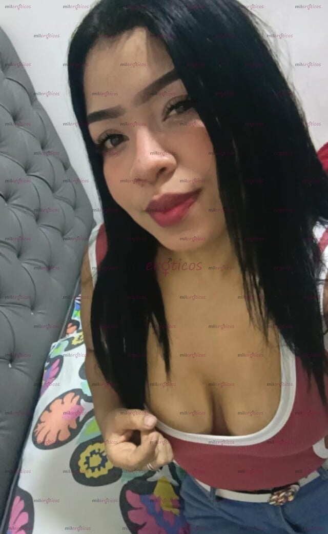 FOTOS DE FLACA DELICIOSA CON VAGINA JUGOSA DISPUESTA A COMPLACERTE