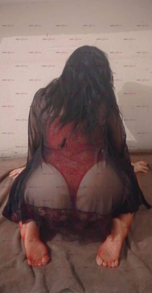 FOTOS DE DISFRUTA DE MIS TETAS, DE MI BOQUITA Y NO TE OLVIDES PROBAR DE MI PUCHITA.