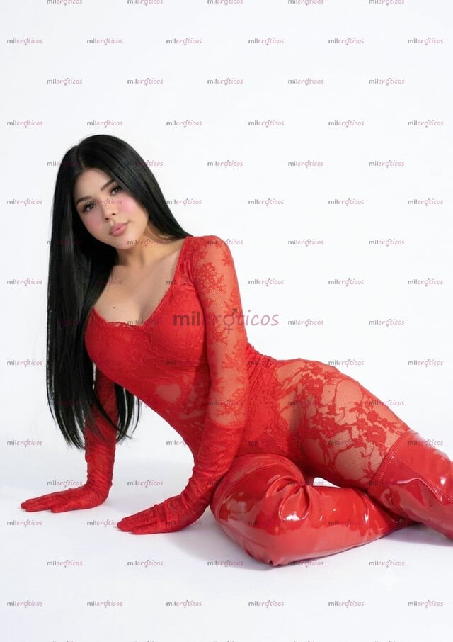 FOTOS DE CHAPARRITA EXTRAAPRETADA ORAL AL NATURAL MUY COMPLACIENTE EN LA CAMA CON LUGAR