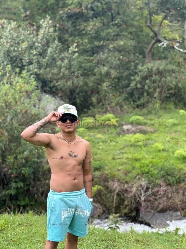 FOTOS DE SOY UN CHICO APASIONADO Y ME GUSTA COMPLACER A MI CLIENTE TENGO 22 AÑOS