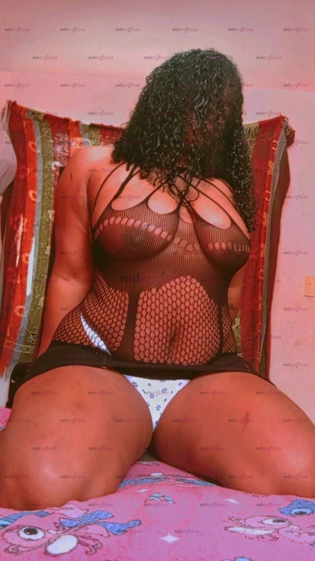 FOTOS DE CAMILA HERMOSA COSTEÑA CON UN CUERPAZO DE INFARTO Y UN EXELENTE SERVICIO