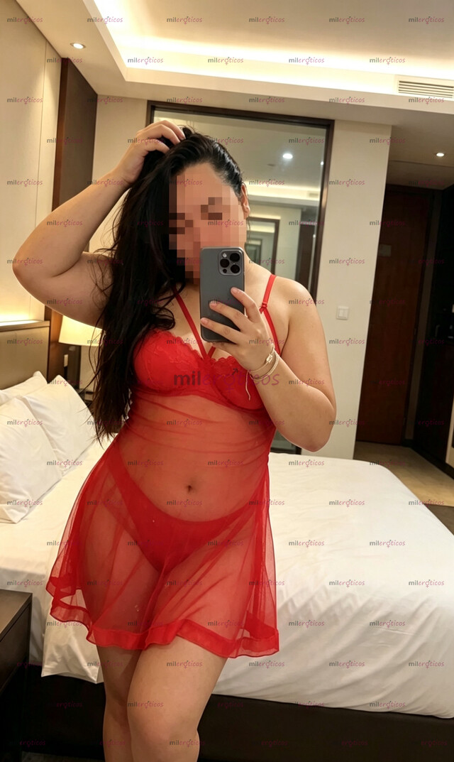 FOTOS DE LAURA. CHICA SANTANDEREANA ARDIENTE Y TIERNA