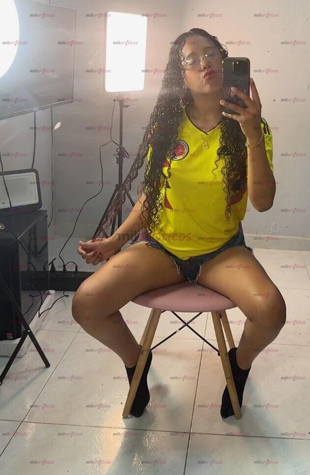FOTOS DE NIÑA LINDA DISPUESTA A SACAR TU LECHE, VEN Y DISFRUTA DE MI CUERPO DESNUDO