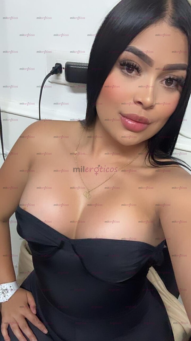 FOTOS DE MAJO HERMOSA OPERADA VOLUPTUOSA MUY COMPLACIENTE CON CARA DE ENSEUEÑO