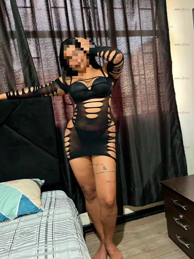 FOTOS DE SEXI COMPLACIENTE CON GANAS DE PASARLA RICO AMOR