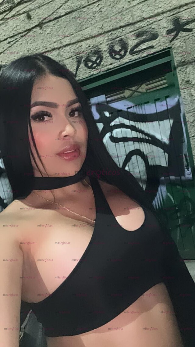 FOTOS DE MAJO HERMOSA OPERADA VOLUPTUOSA MUY COMPLACIENTE CON CARA DE ENSEUEÑO