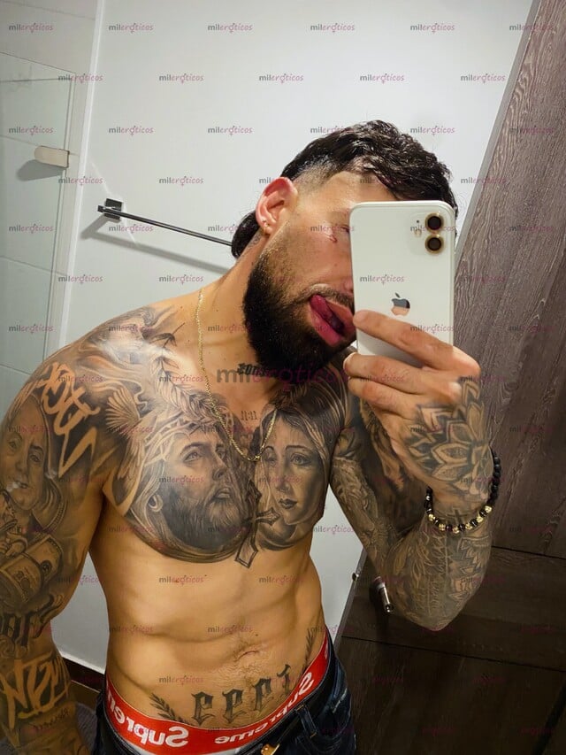 FOTOS DE MACHO LECHERO VERGON ACTIVO SOY UN HOMBRE ALTO, DISCRETO Y CON PRESENCIA. VARONI