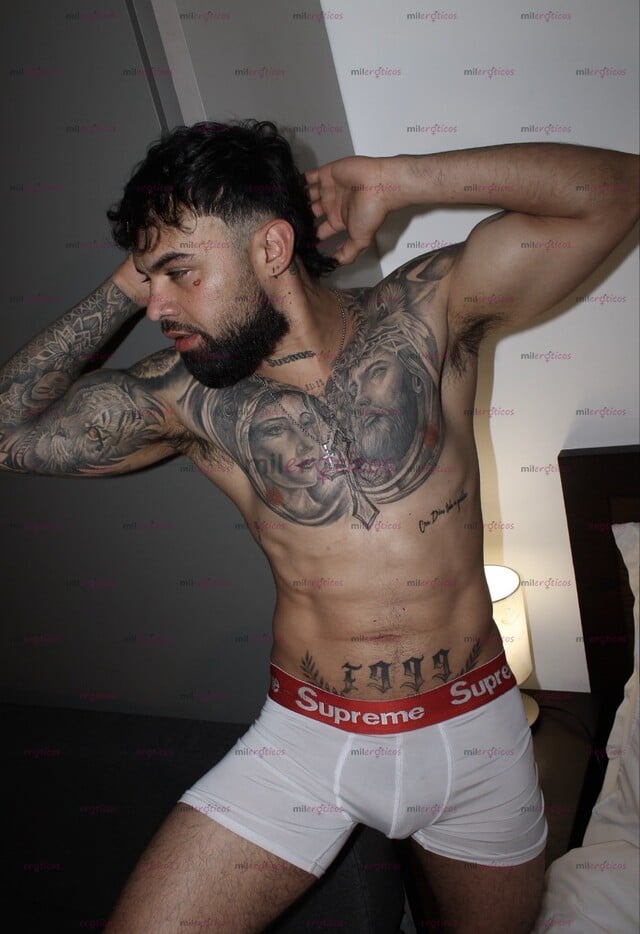 FOTOS DE MACHO LECHERO VERGON ACTIVO SOY UN HOMBRE ALTO, DISCRETO Y CON PRESENCIA. VARONI