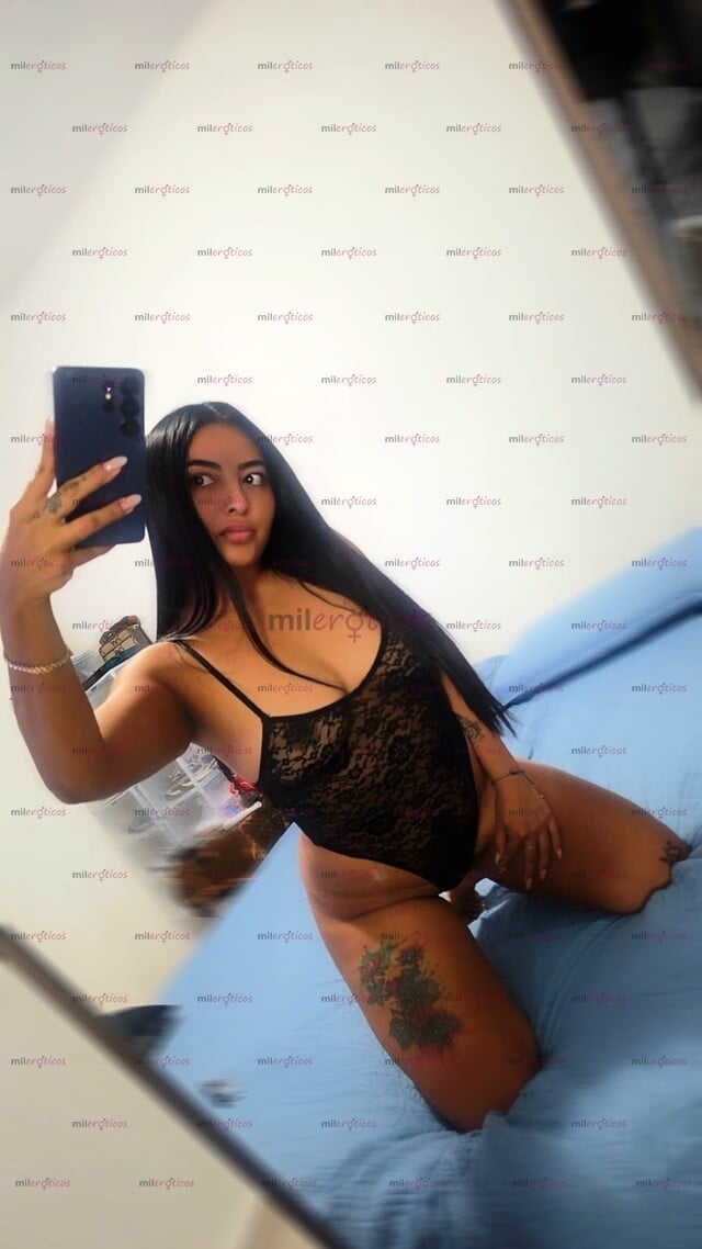 FOTOS DE ANUNCIO DIRIGIDO SOLO PARA CABALLEROS EDUCADOS Y SOLVENTES . MORENA HOT 24.7