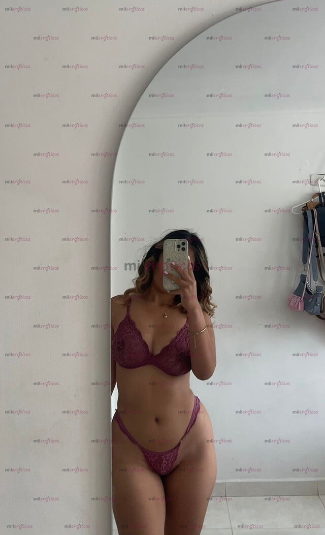 FOTOS DE MICHELLE, ROLA UNIVERSITARIA, DIVERTIDA Y COQUETA