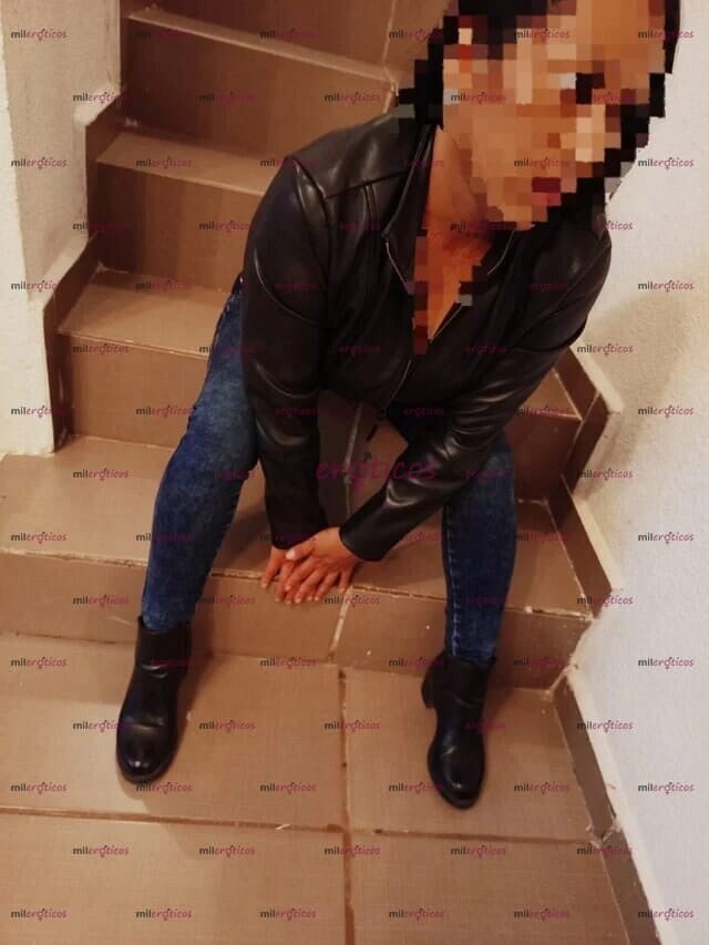 FOTOS DE ESTOY MUY CACHONDA Y NECESITO UNA MUY BUENA COGIDA