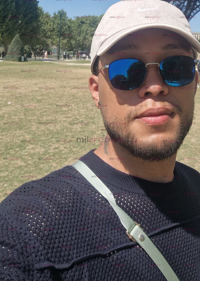 FOTOS DE HOMBRE JOVEN Y MORENO HETEROSEXUAL MUY CALIENTE DISPUESTO A COMPLACER MUJERES