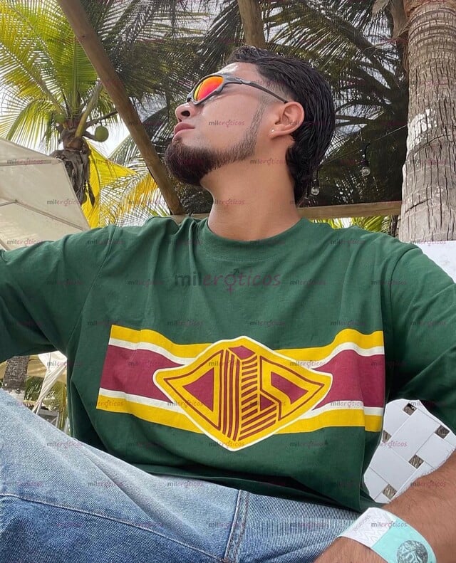 FOTOS DE HOLA CHICO ARDIENTE LECHERO VEN Y DISFRUTA DE MI VERGA JUGOSA