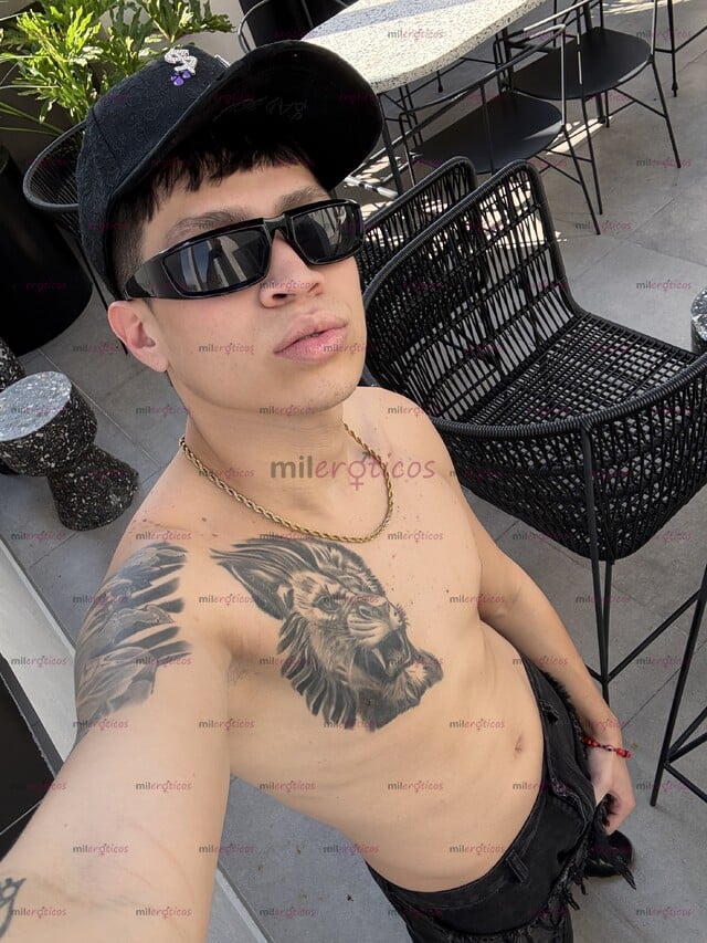 FOTOS DE SEXY CHICO VARONIL DE PASO CON 22CM VERSÁTIL CON GANAS DE COMPLACERTE 24HRS