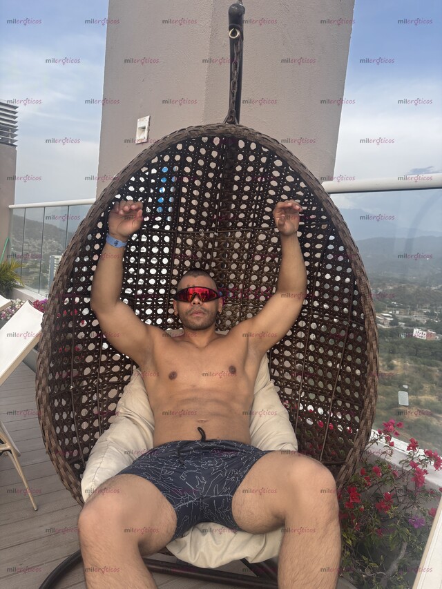 FOTOS DE COLOMBIA BOY. JHON PAISA SERIO, MASCULINO Y DISCRETO. BUENA VERGA, BUEN CULO !