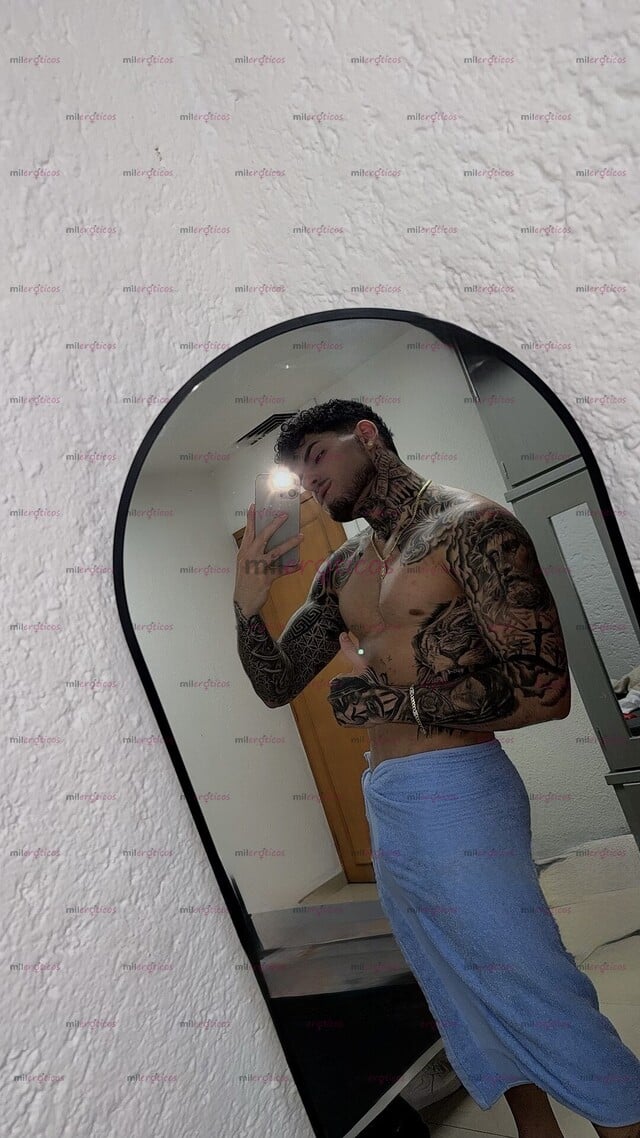 FOTOS DE VERGÓN TATUADO Y MUSCULOSO VEN TE COJO BIEN RICO Y TE PREÑO