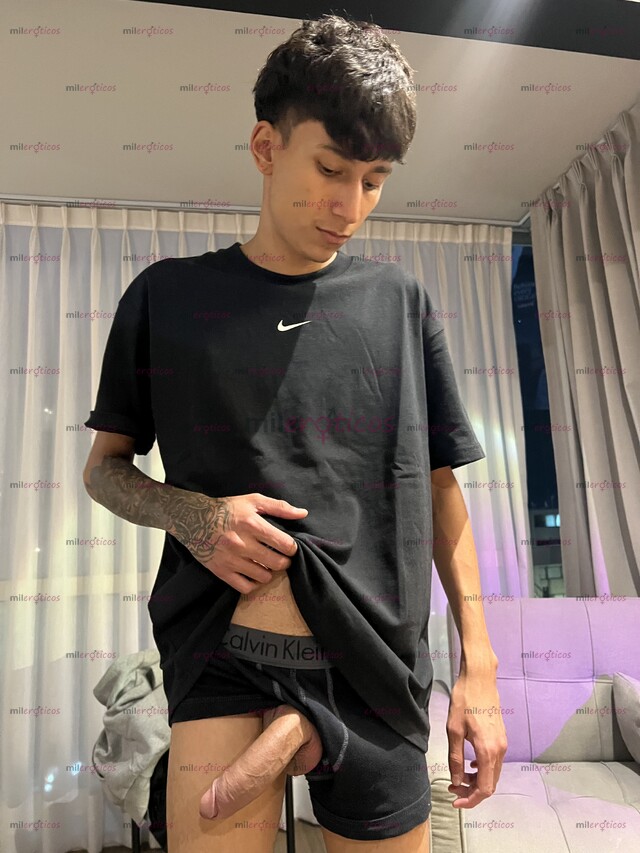 FOTOS DE SOY DIEGO TENGO 18 AÑOS Y LA VERGA VERGA DE 20 CM
