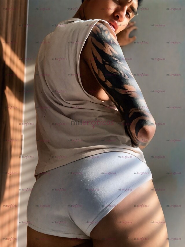 FOTOS DE JOVEN MASAJISTA COLOMBIANO INTER PAS DULCERO