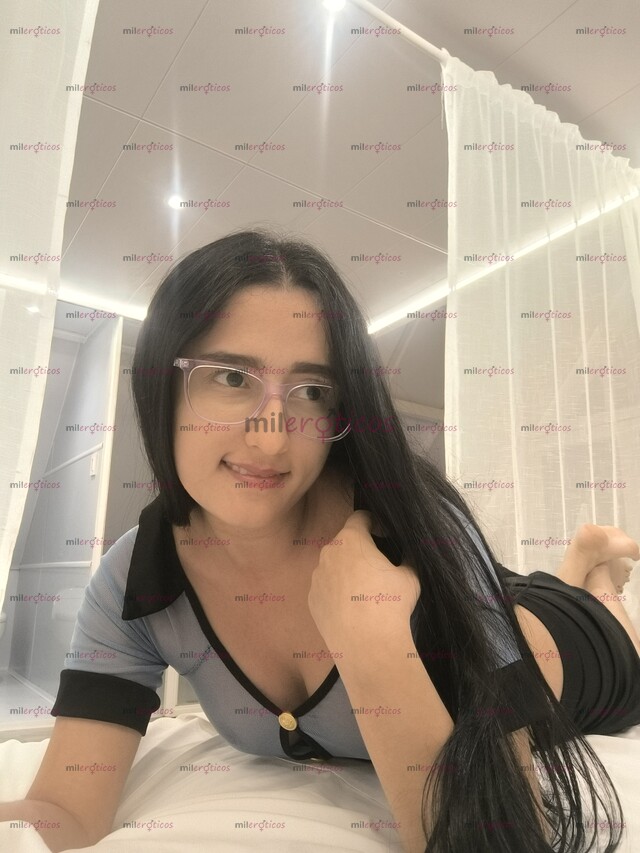 FOTOS DE LUNA FLACA INDEPENDIENTE CON LINDO ROSTRO CON EXCELENTE DISPOSICION