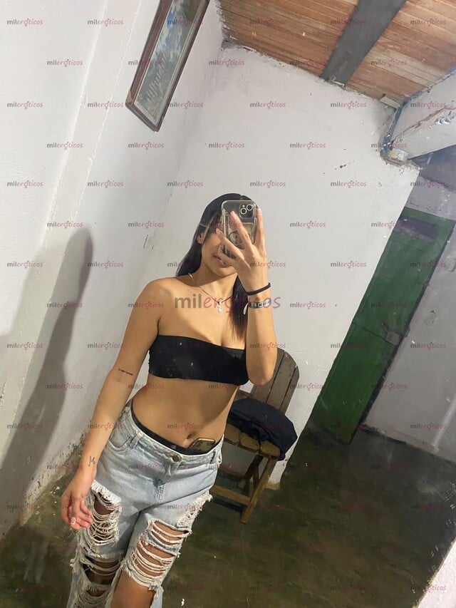 FOTOS DE JOVEN SEXY DELGDA CON GANAS DE PASARLA RICO