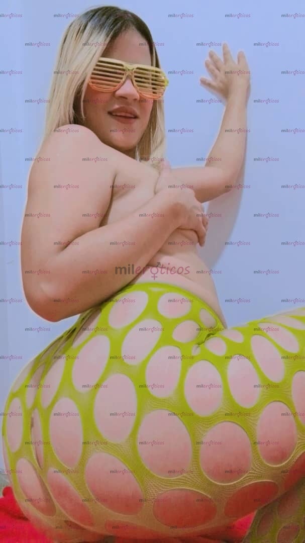 FOTOS DE SEXI COMPLACIENTE CON GANAS DE PASARLA RICO AMOR