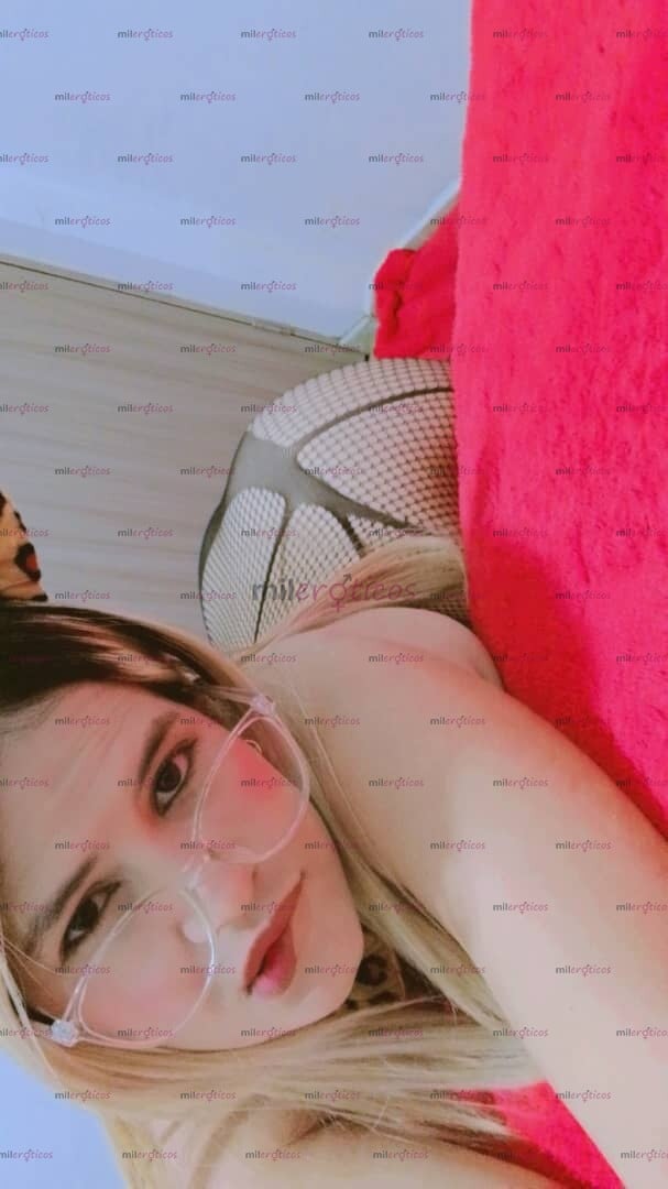 FOTOS DE SEXI COMPLACIENTE CON GANAS DE PASARLA RICO AMOR