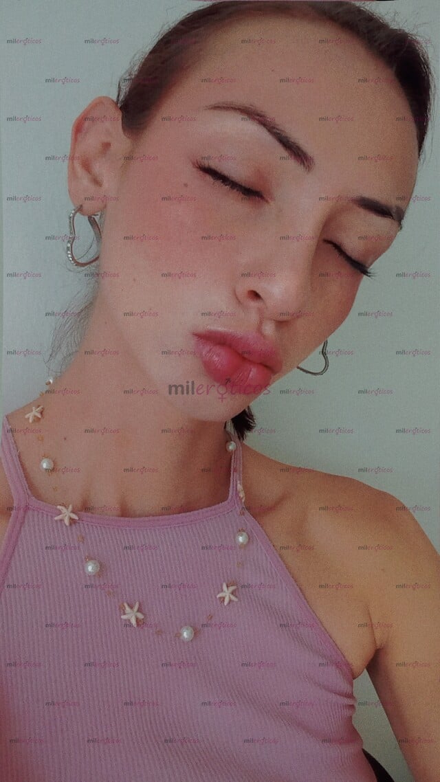 FOTOS DE HOLA, SOY VALENTINA, UNA CHICA TRANS MUY CALIENTE Y DELICADA