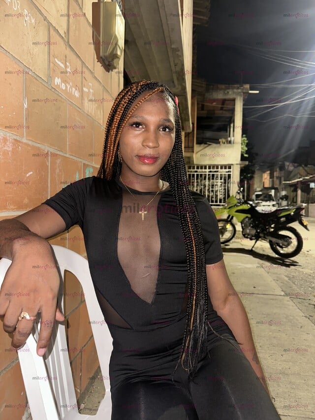 FOTOS DE ESTOY PARA COMPLACERTE EN LO QUE GUSTES FETICHES MORBO. SOY UNA CHICA DE 23AÑOS