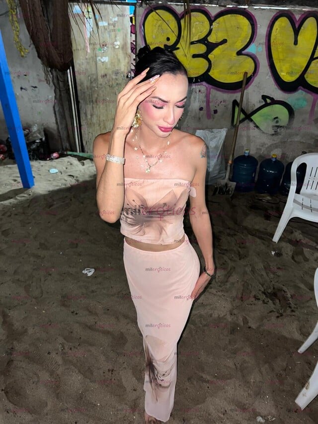 FOTOS DE HOLA, SOY VALENTINA, UNA CHICA TRANS MUY CALIENTE Y DELICADA