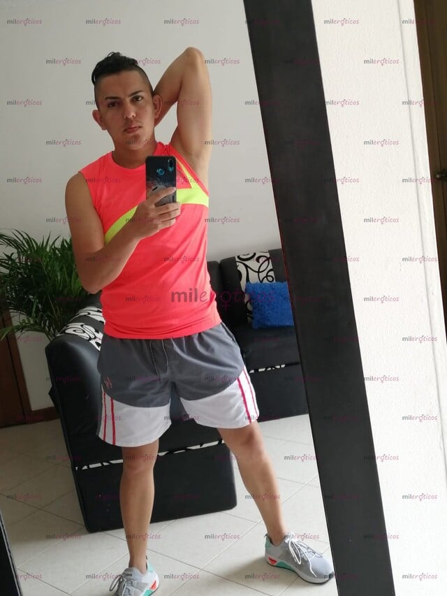 FOTOS DE JOVEN VERSÁTIL DISPONIBLE SOY VERSÁTIL SIN COMPLICACIONES
