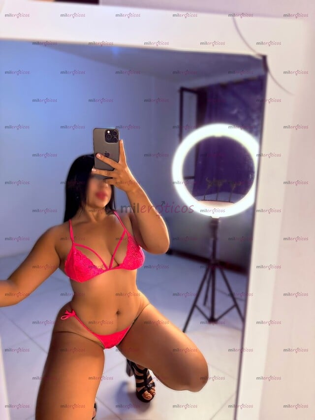 FOTOS DE PREPAGO VIP ,UNA EXQUISITA ARRECHA CALIENTE Y FOGOSA !!!