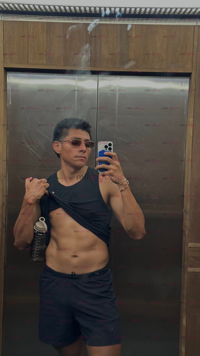 FOTOS DE JOVEN MEXICANO PASIVO, DISCRETO Y SUMISO, DISPUESTO A CUMPLIR TUS FANTASÍAS