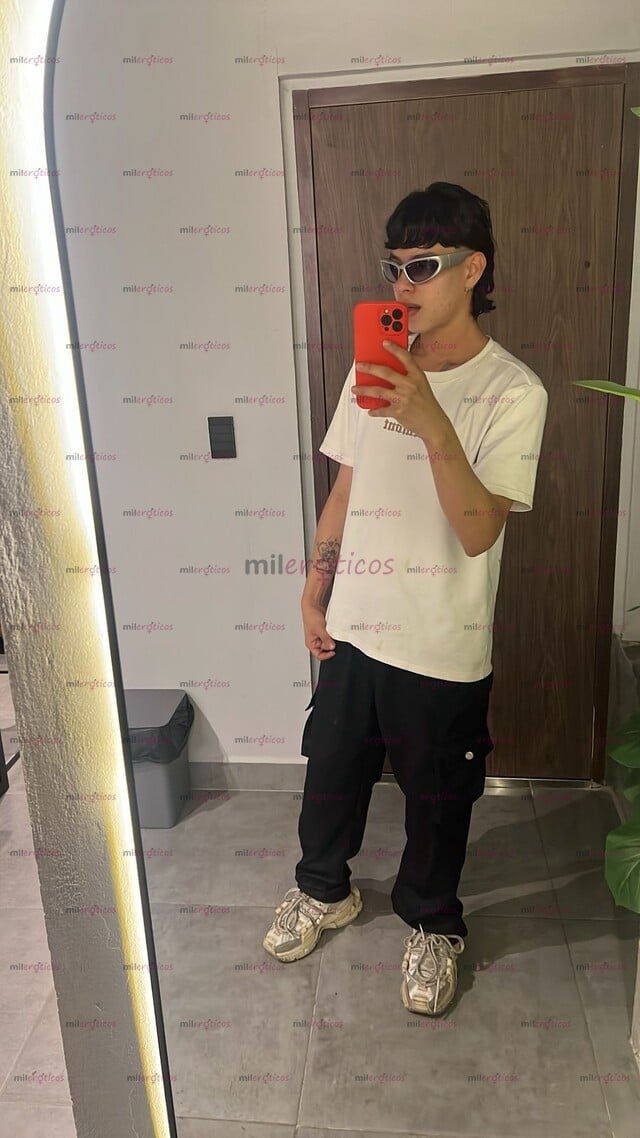 FOTOS DE JOVEN POLLO DE 19 AÑOS SCORT NUEVO EN MEDELLÍN
