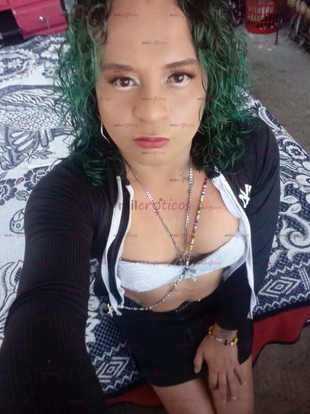 FOTOS DE TOTALMENTE CACHONDA ATREVETE A PROBAR ALGO DIFERENTE