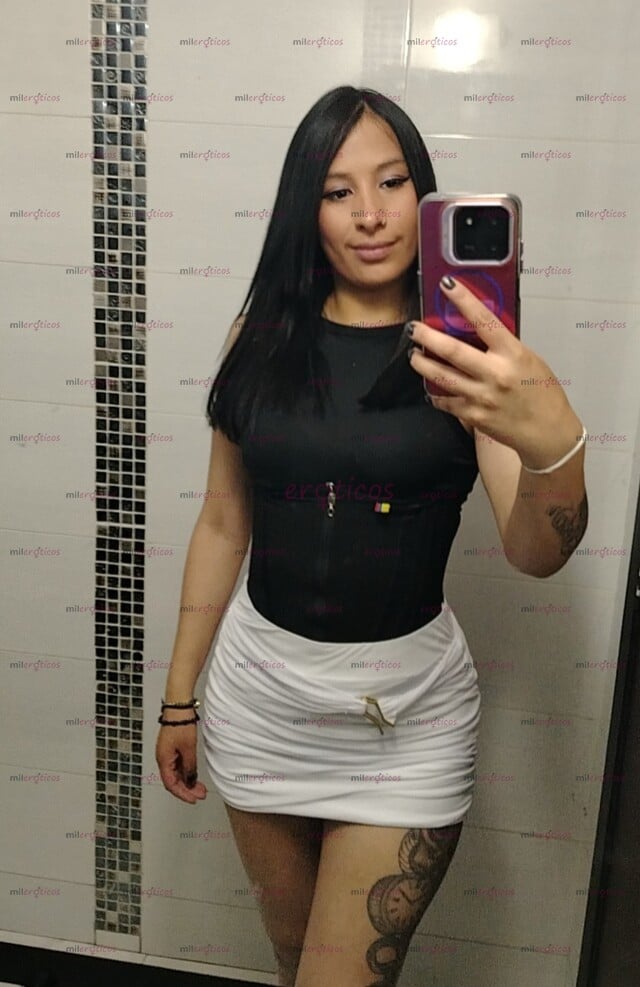 FOTOS DE SUMÉRGETE EN MI CUERPO QUE RICO ARDE DE PASIÓN.. FOLLADORA