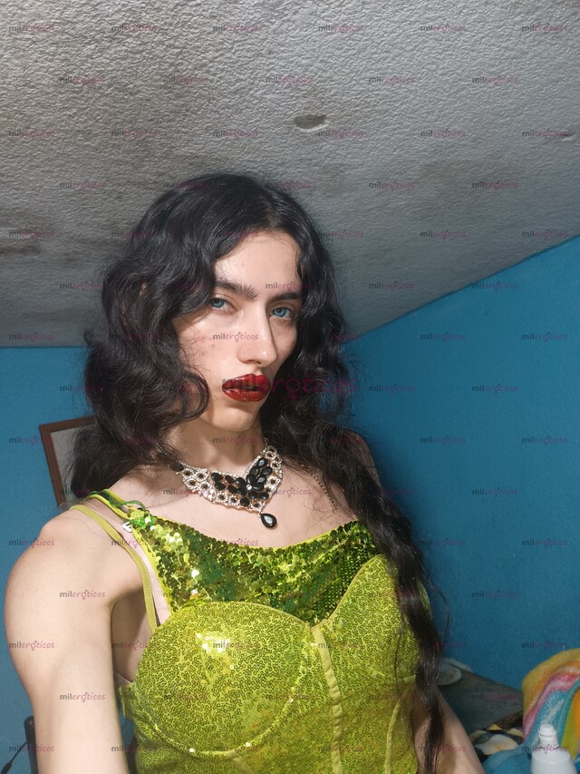 FOTOS DE 21 AÑOS DE EDAD. ACTIVA, ACTIVA SUPER DOTADA. TENGO 21 AÑOS DE EDAD,GRACIAS