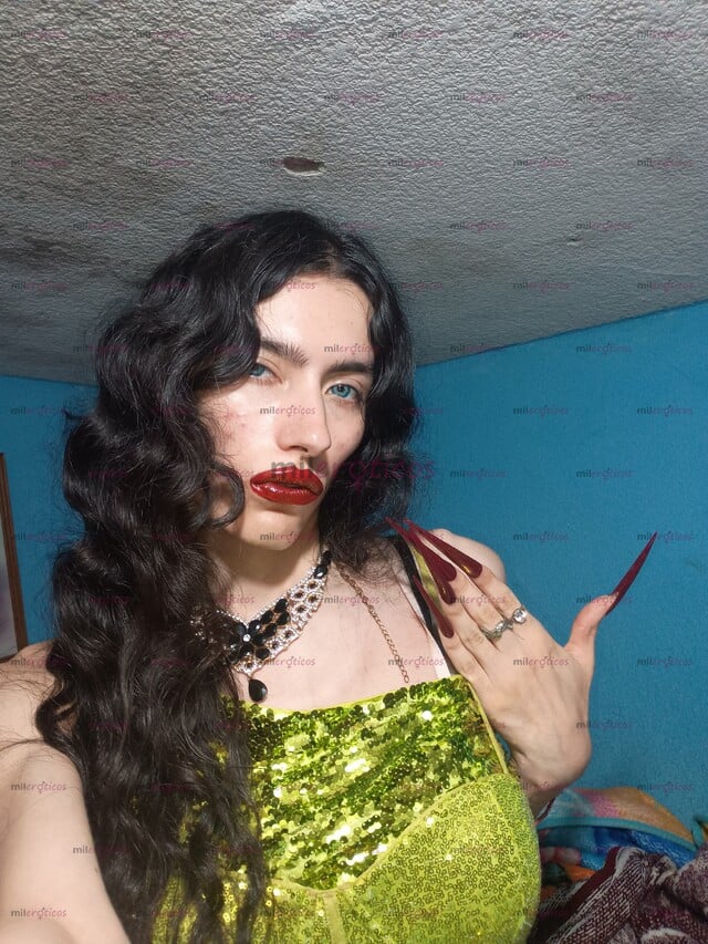 FOTOS DE 21 AÑOS DE EDAD. ACTIVA, ACTIVA SUPER DOTADA. TENGO 21 AÑOS DE EDAD,GRACIAS