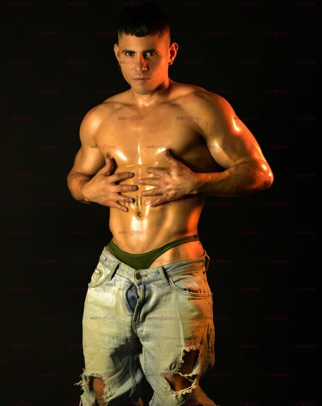 FOTOS DE DISPONIBLE EN TU CIUDAD JOVEN MASCULINO FIT CON SITIO EXCLUSIVO PRIVADO Y MASAJE