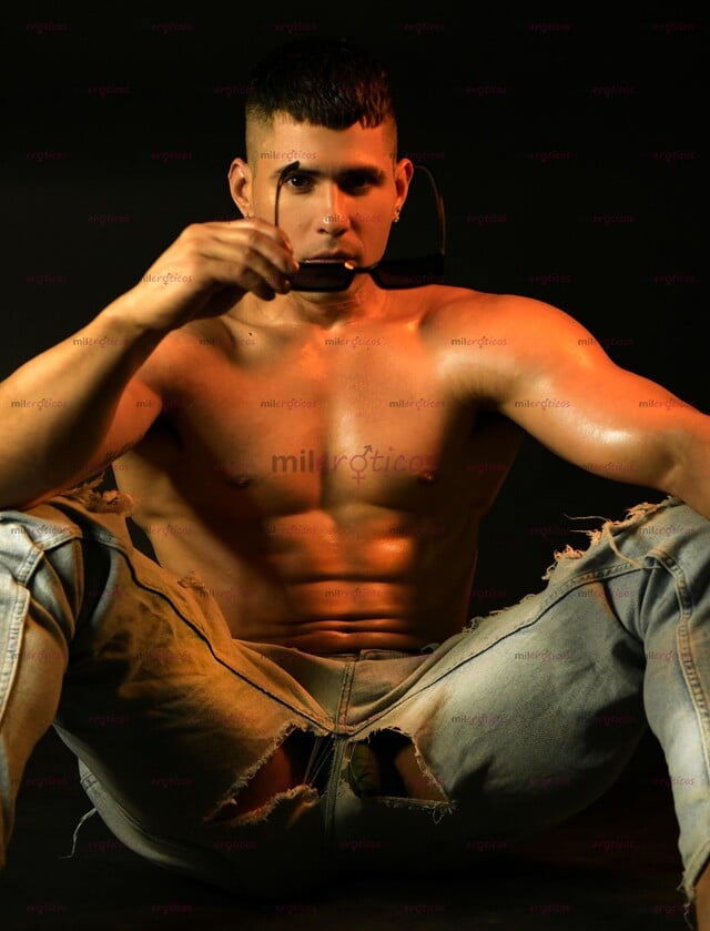 FOTOS DE DISPONIBLE EN TU CIUDAD JOVEN MASCULINO FIT CON SITIO EXCLUSIVO PRIVADO Y MASAJE