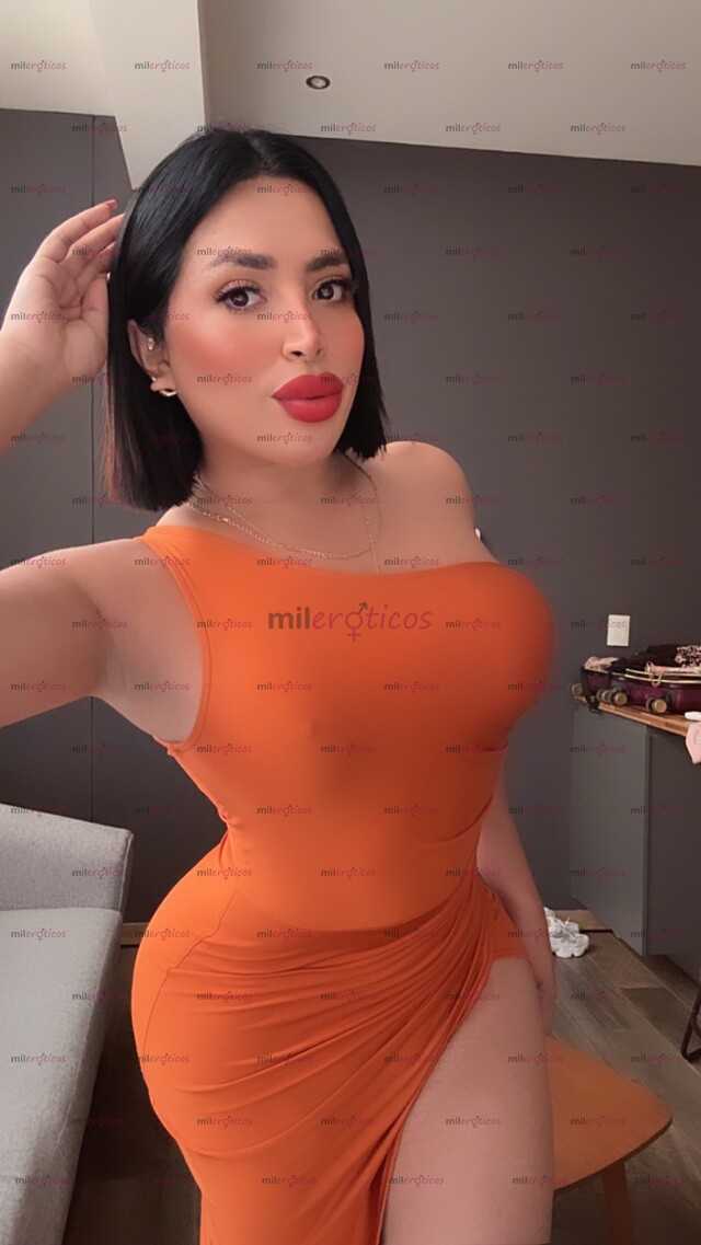 FOTOS DE LA MÁS RICA, CULO TAMAÑO BOMBA, LA MEJOR DEL PORTAL, SOY UNA ZORRA COGELONA